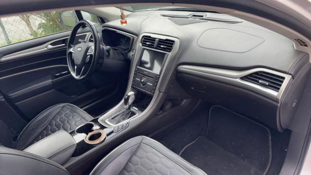 Ford Mondeo image 9