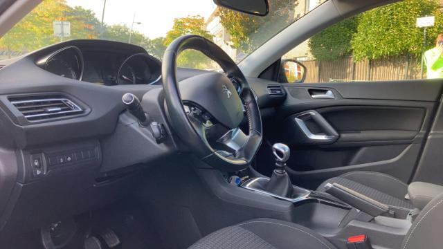 Peugeot 308 image 5