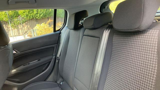 Peugeot 308 image 3