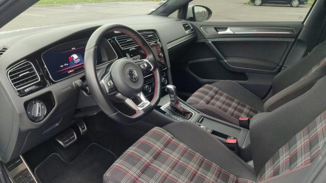 Volkswagen Golf image 1