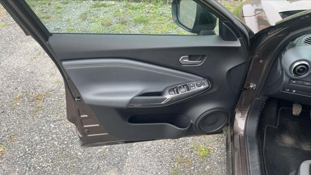 Nissan Juke image 5