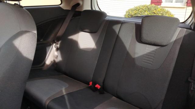 Ford Ka image 7