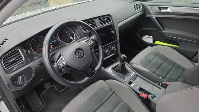 Volkswagen Golf image 7