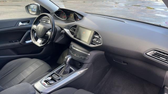 Peugeot 308 image 6