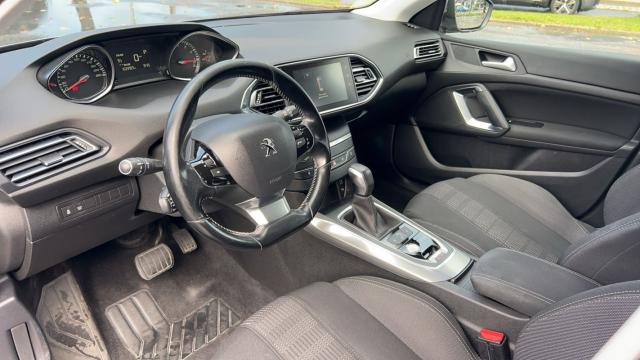 Peugeot 308 image 9