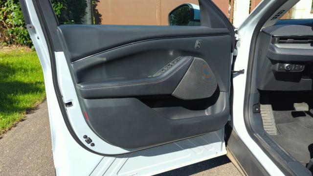 Ford Mustang image 9