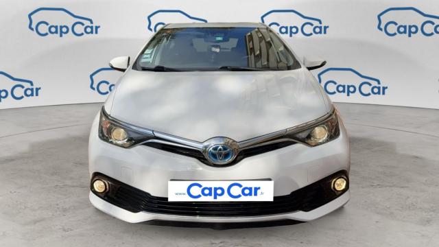 Toyota Auris image 2