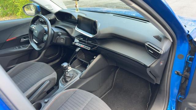 Peugeot 2008 image 7