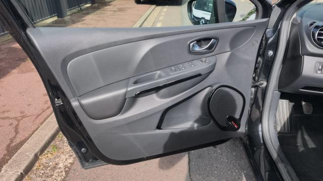 Renault Clio image 6