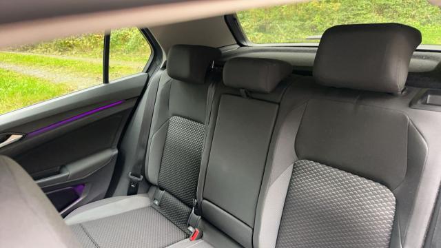 Volkswagen Golf image 2