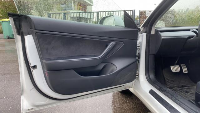 Tesla Model 3 image 9