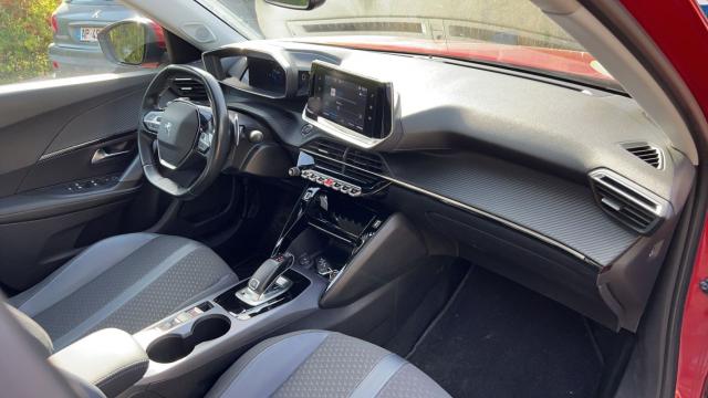 Peugeot 2008 image 6