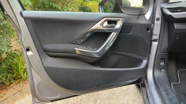 Peugeot 2008 image 4