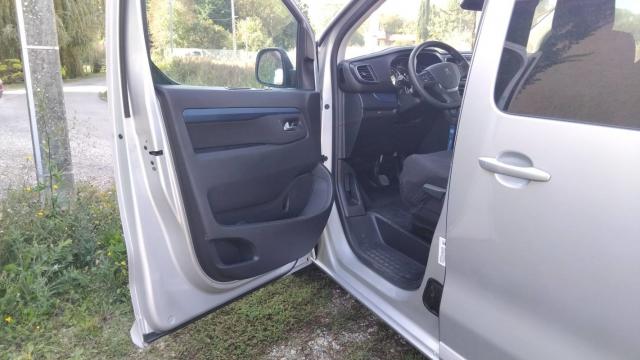 Peugeot Traveller image 7