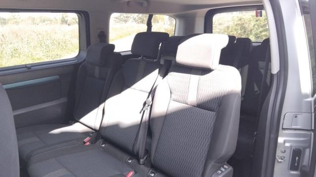 Peugeot Traveller image 2