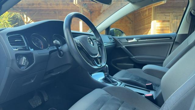Volkswagen Golf image 8