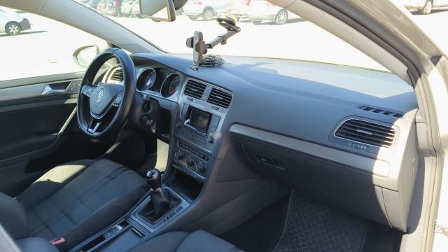 Volkswagen Golf image 6