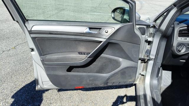 Volkswagen Golf image 8