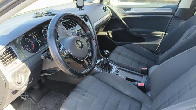 Volkswagen Golf image 2