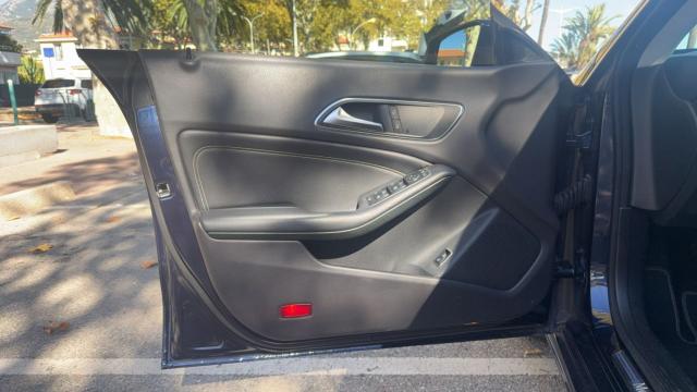 Mercedes Benz Cla Shooting Brake image 8