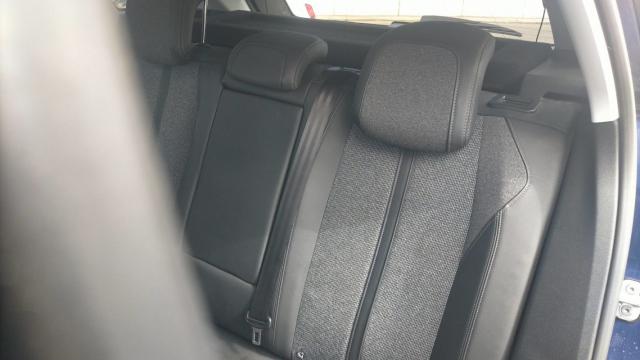 Peugeot 3008 image 8