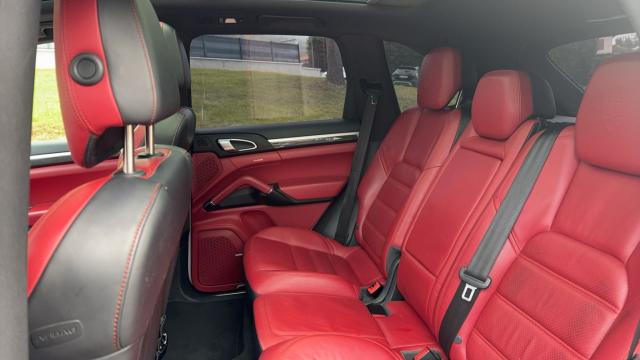 Porsche Cayenne image 3