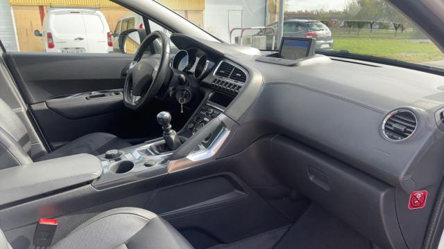 Peugeot 3008 image 7