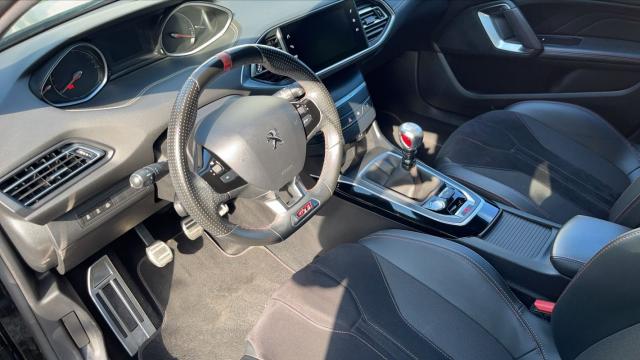 Peugeot 308 image 1