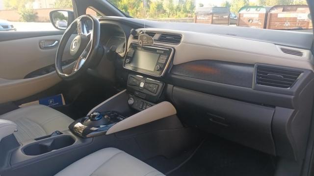 Nissan Leaf image 9