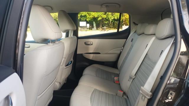 Nissan Leaf image 8