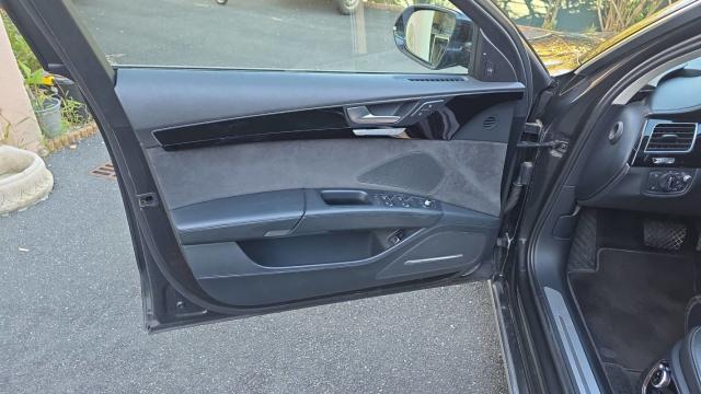Audi A8 image 3