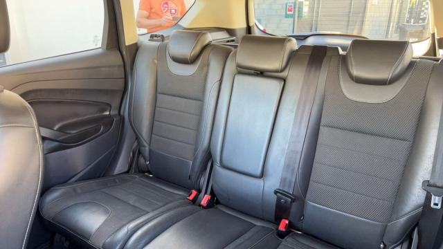 Ford Kuga image 5