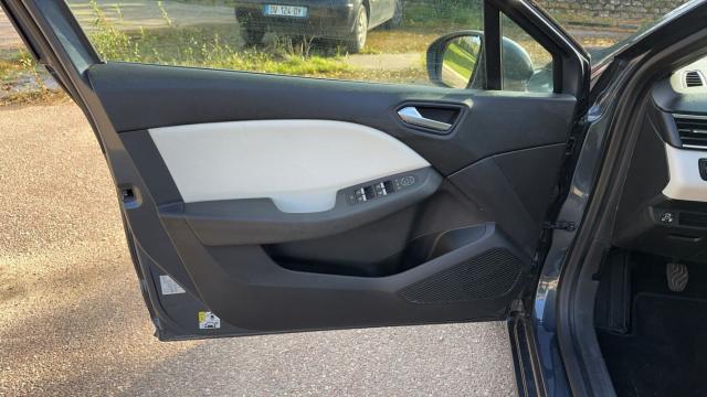 Renault Clio image 4