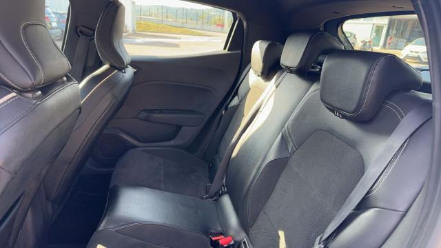 Renault Clio image 9