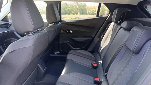 Peugeot 2008 image 2