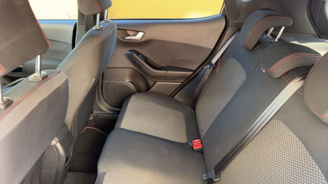 Ford Fiesta image 7