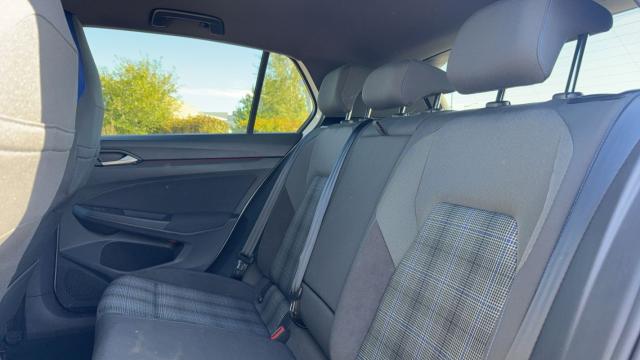 Volkswagen Golf image 9