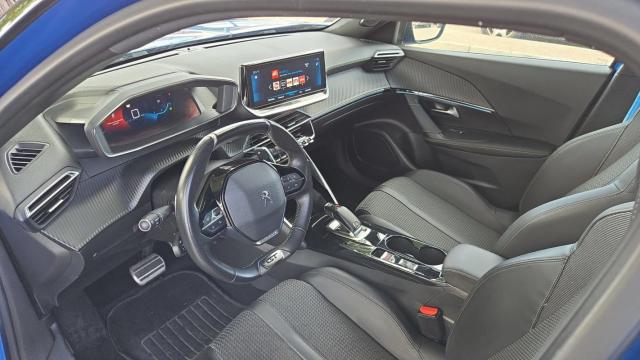 Peugeot 2008 image 1