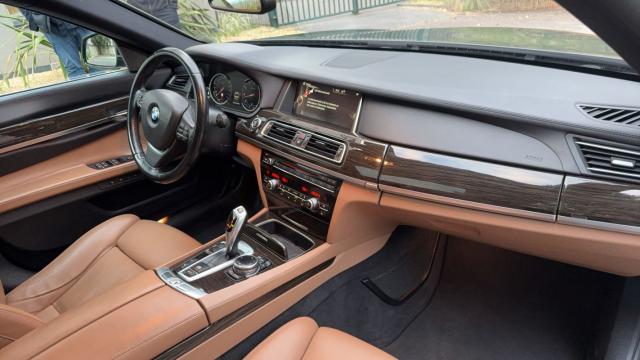 Bmw Série 7 image 8