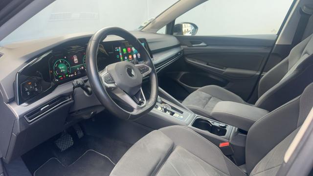 Volkswagen Golf image 2