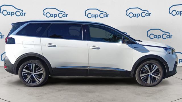 Peugeot 5008 image 1