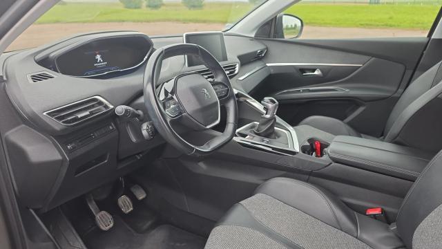 Peugeot 5008 image 4