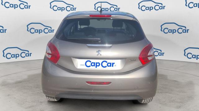 Peugeot 208 image 6