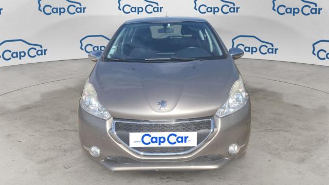 Peugeot 208 image 8