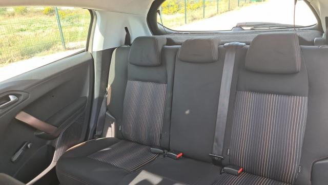 Peugeot 208 image 4