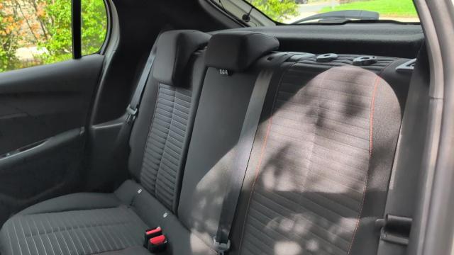 Peugeot 208 image 5