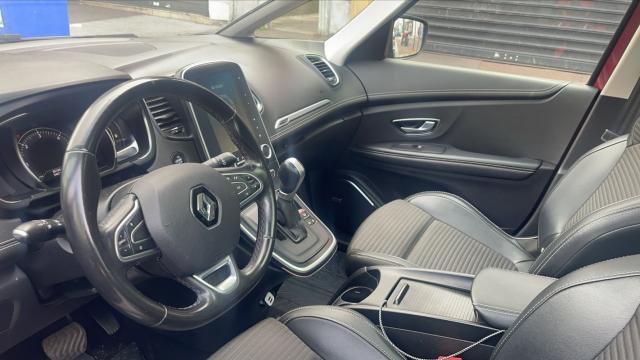 Renault Scénic image 2