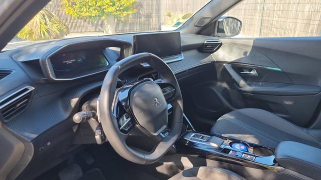 Peugeot 2008 image 9