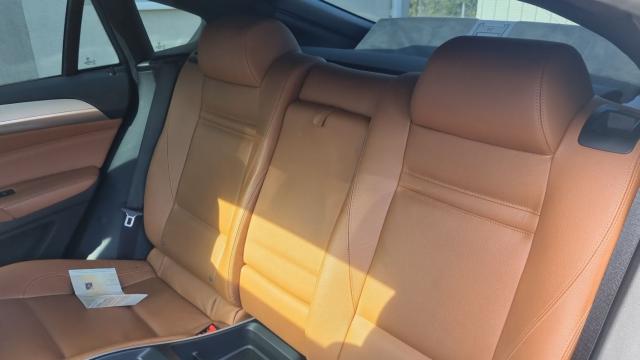 Bmw X6 image 2
