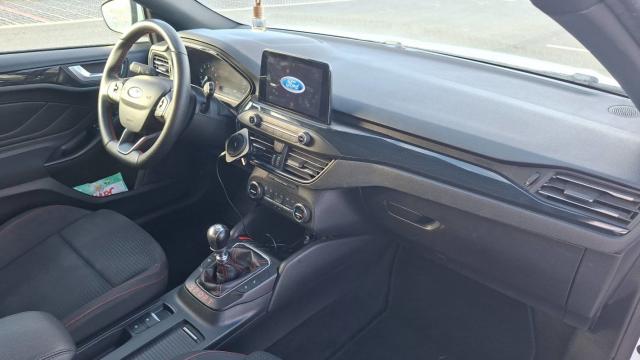 Ford Focus image 6